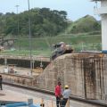 Zuglokomotive am Panamakanal